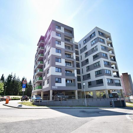 Saratovska Daire Trenčín Dış mekan fotoğraf
